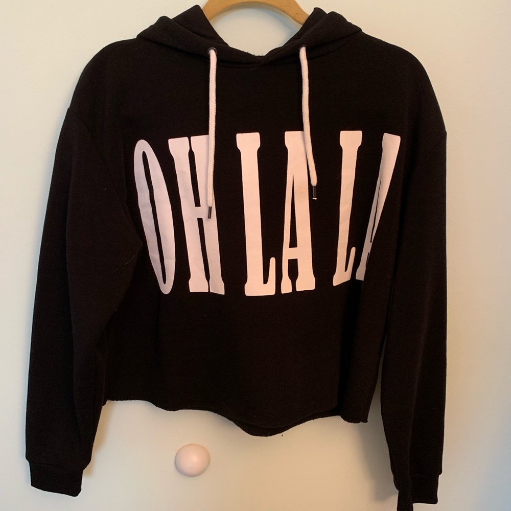 Black cropped hoodie